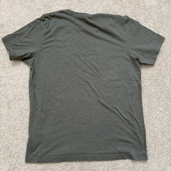 Bundle of 4 T-shirts - Picture 9 of 9